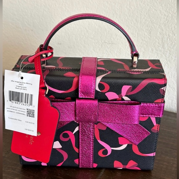 Kate Spade Wrapping Party Gift Box crossbody with matching wallet 🎁🎁 - Picture 3 of 9